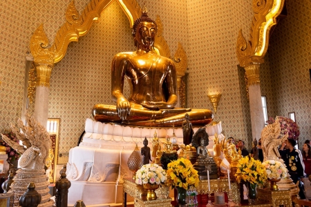 Храм Золотого Будды (Ват Траймит)