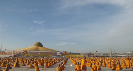 Храм миллиона Будд Ват Пхра Дхаммакая (Wat Phra Dhammakaya)